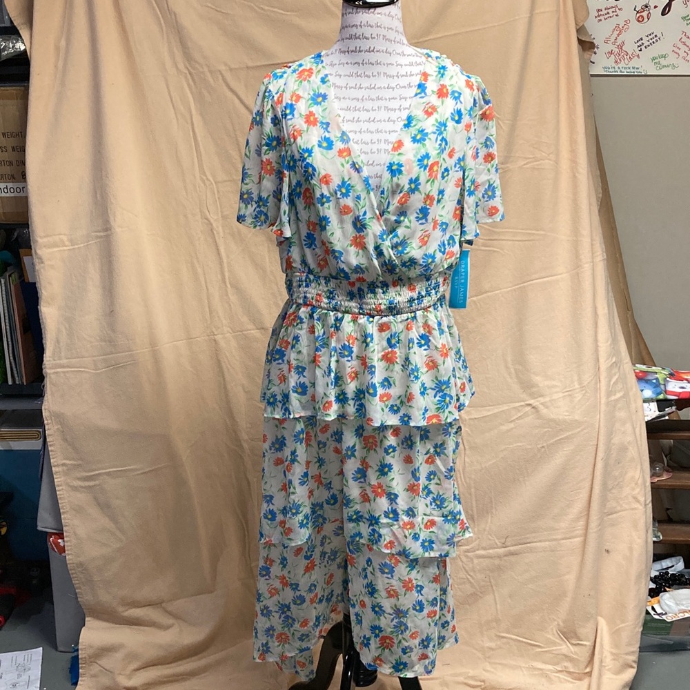 Draper James RSVP Floral Dress w/ Ruffle Details - flawed, see desc, NWT size M